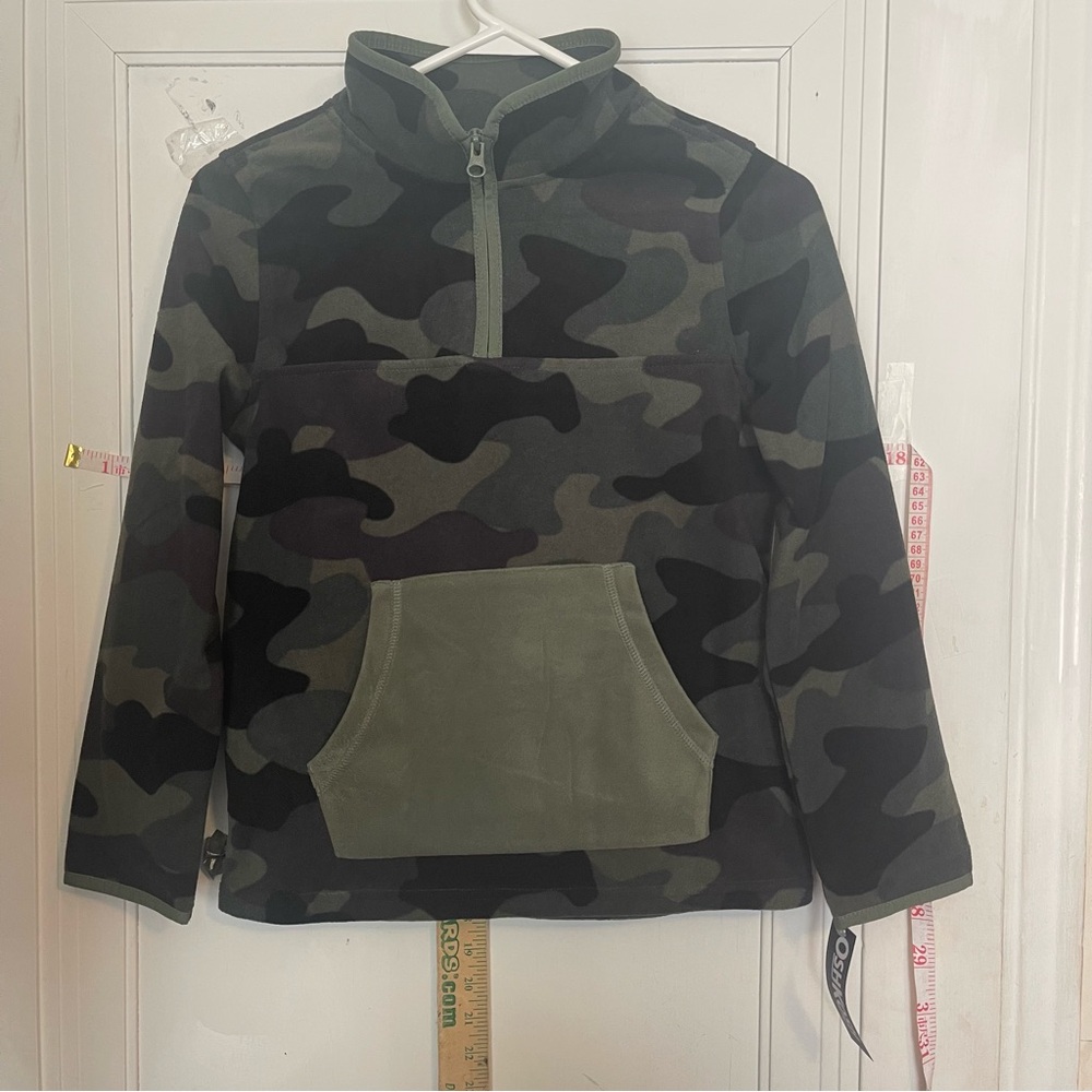 NWT. Oshkosh Boys camo jacket 
Sizes. 14. 12 and 7